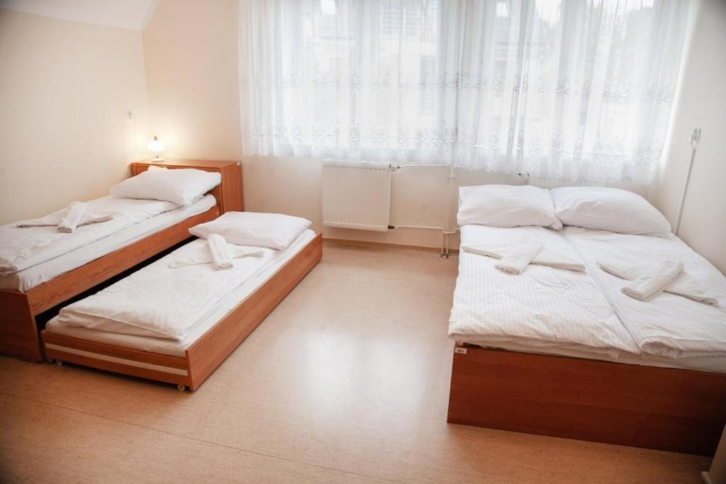 Bed and Breakfast Dom Pracy Twórczej Akademii Morskiej Świnoujście Zewnętrze zdjęcie